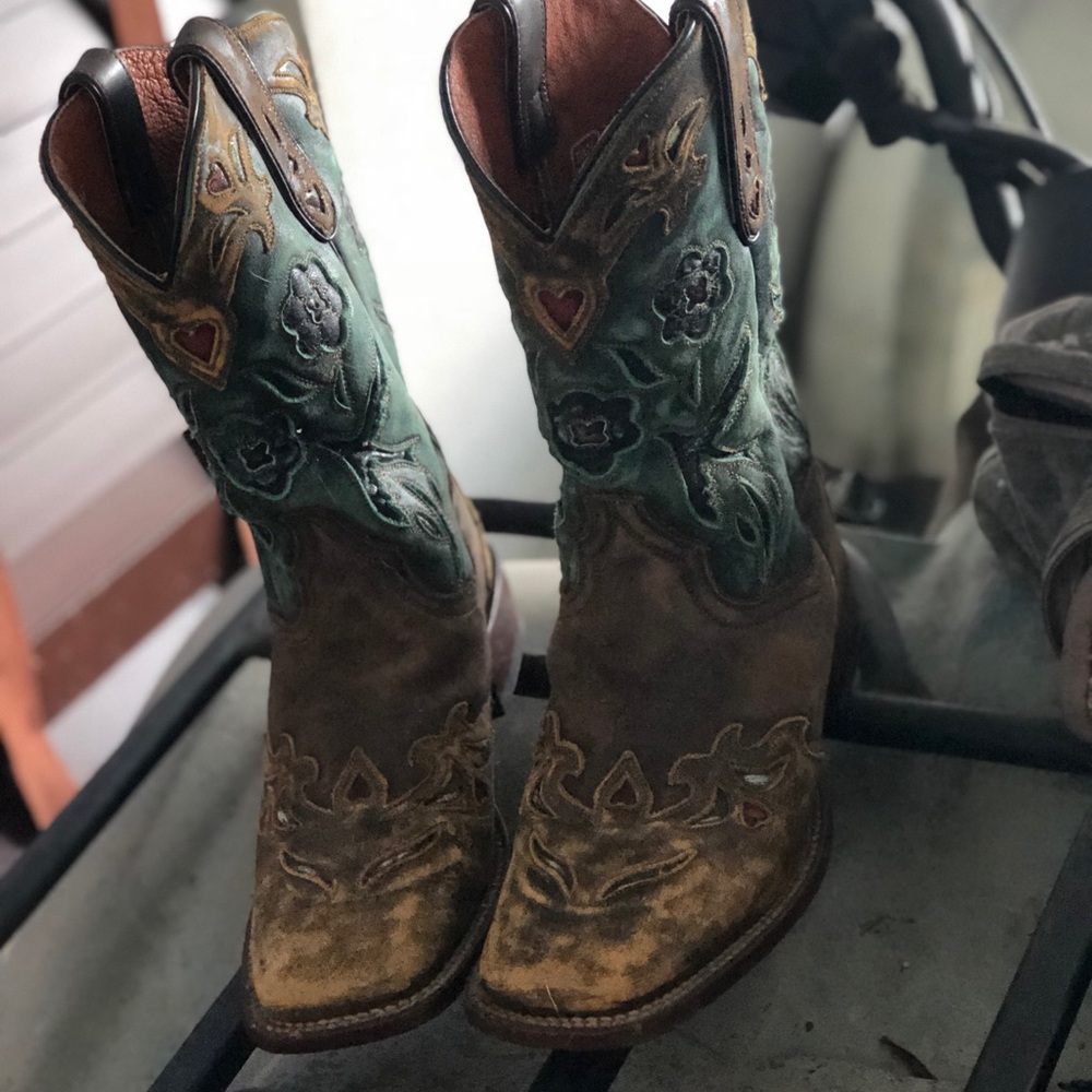 Dan post boots